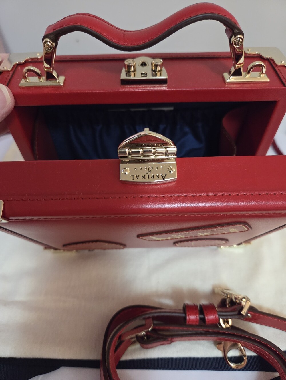 ASPINAL OF LONDON MINI RED TRUNK BAG - Picture 7 of 9